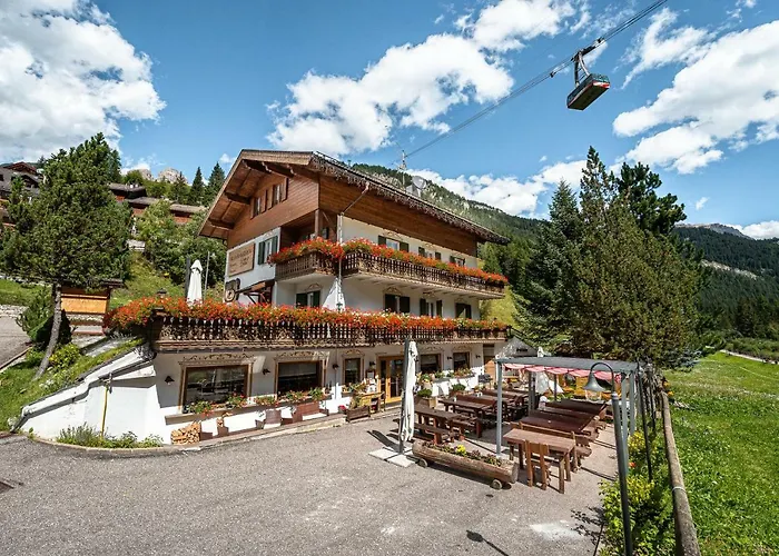 Villa Ruggero Wine Hotel Campitello di Fassa